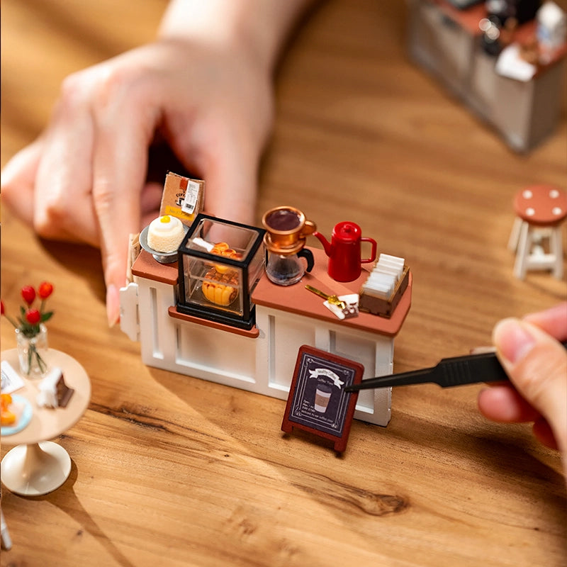 ROEDG162 Rolife No.17 Cafe Miniature House kit