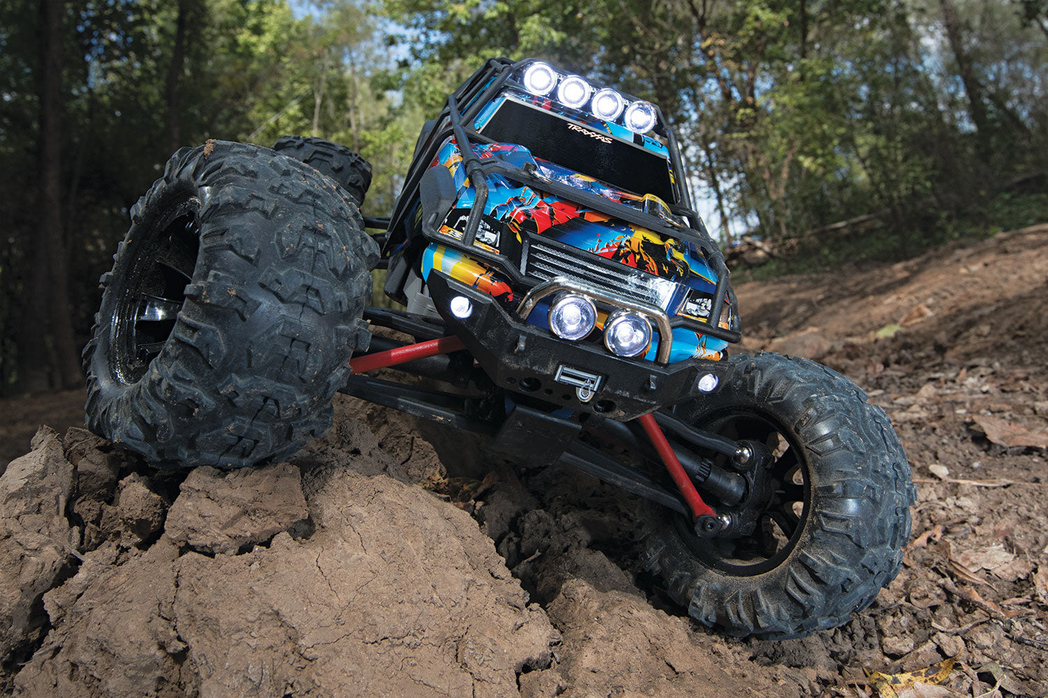 72054-5 - Summit: 1/16 Scale 4WD Electric Extreme Terrain Monster Truck. Ready-To-Race