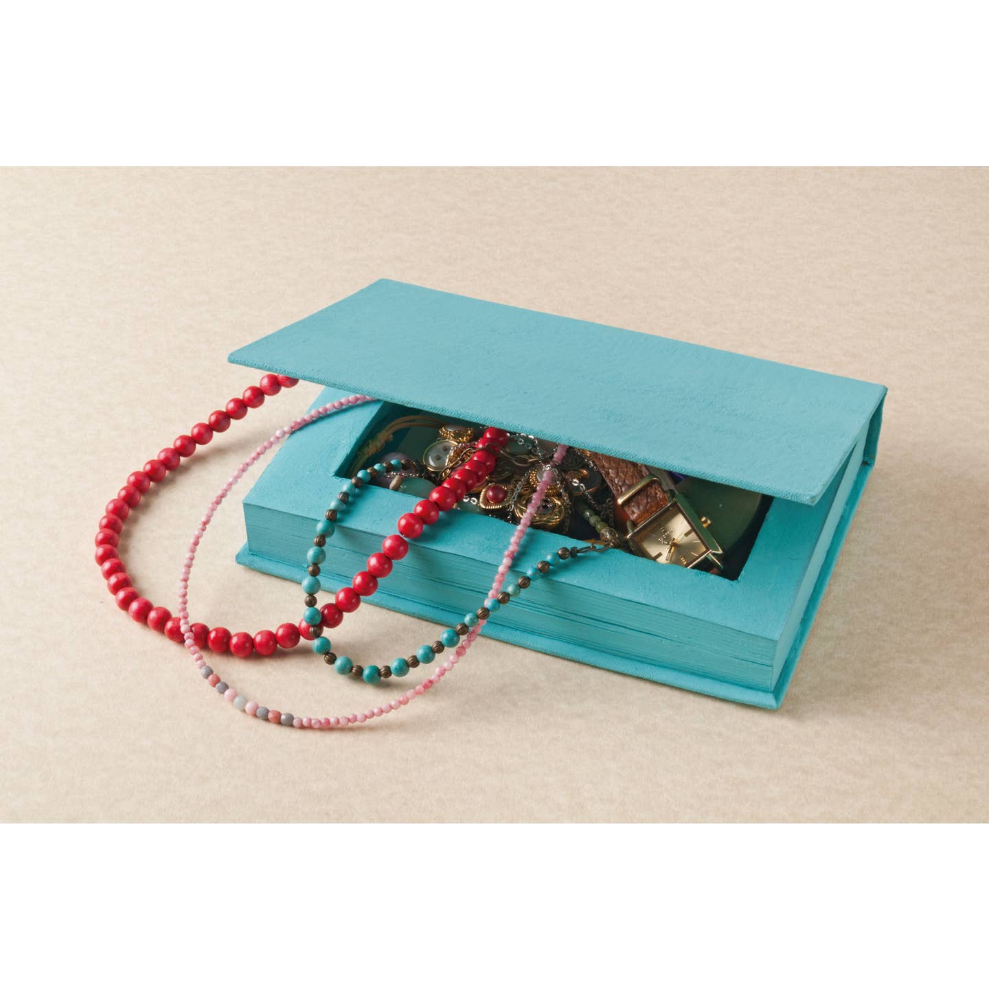 Upcycling Books: Decorative Objects