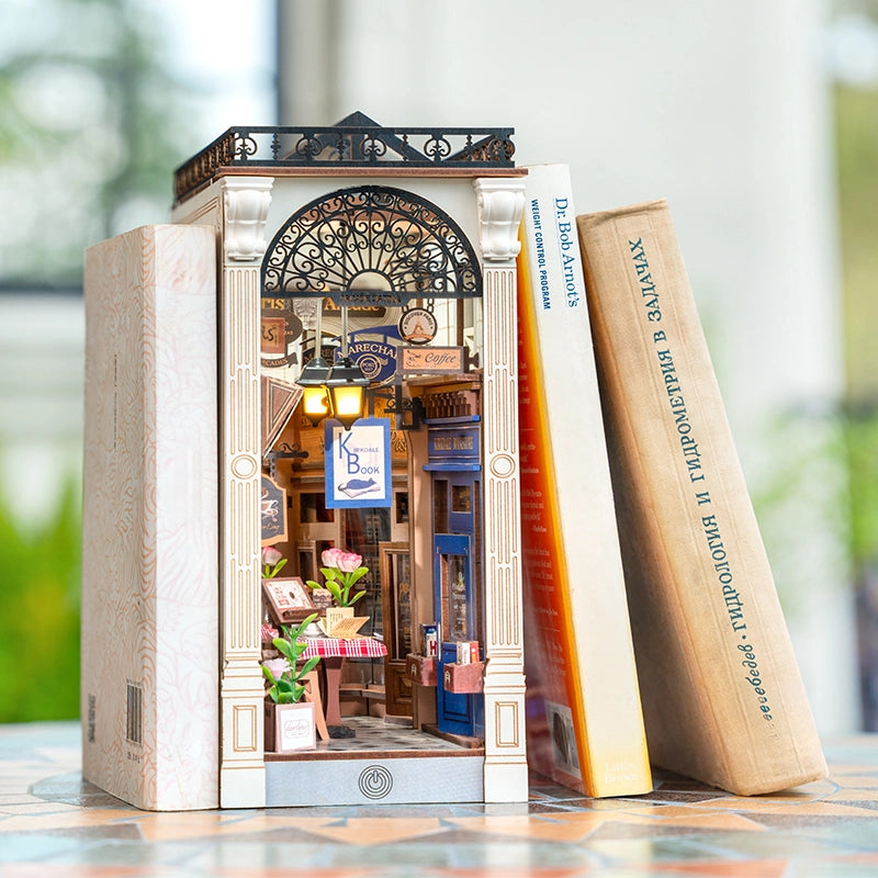 TGB10 Arcade Dating Book Nook