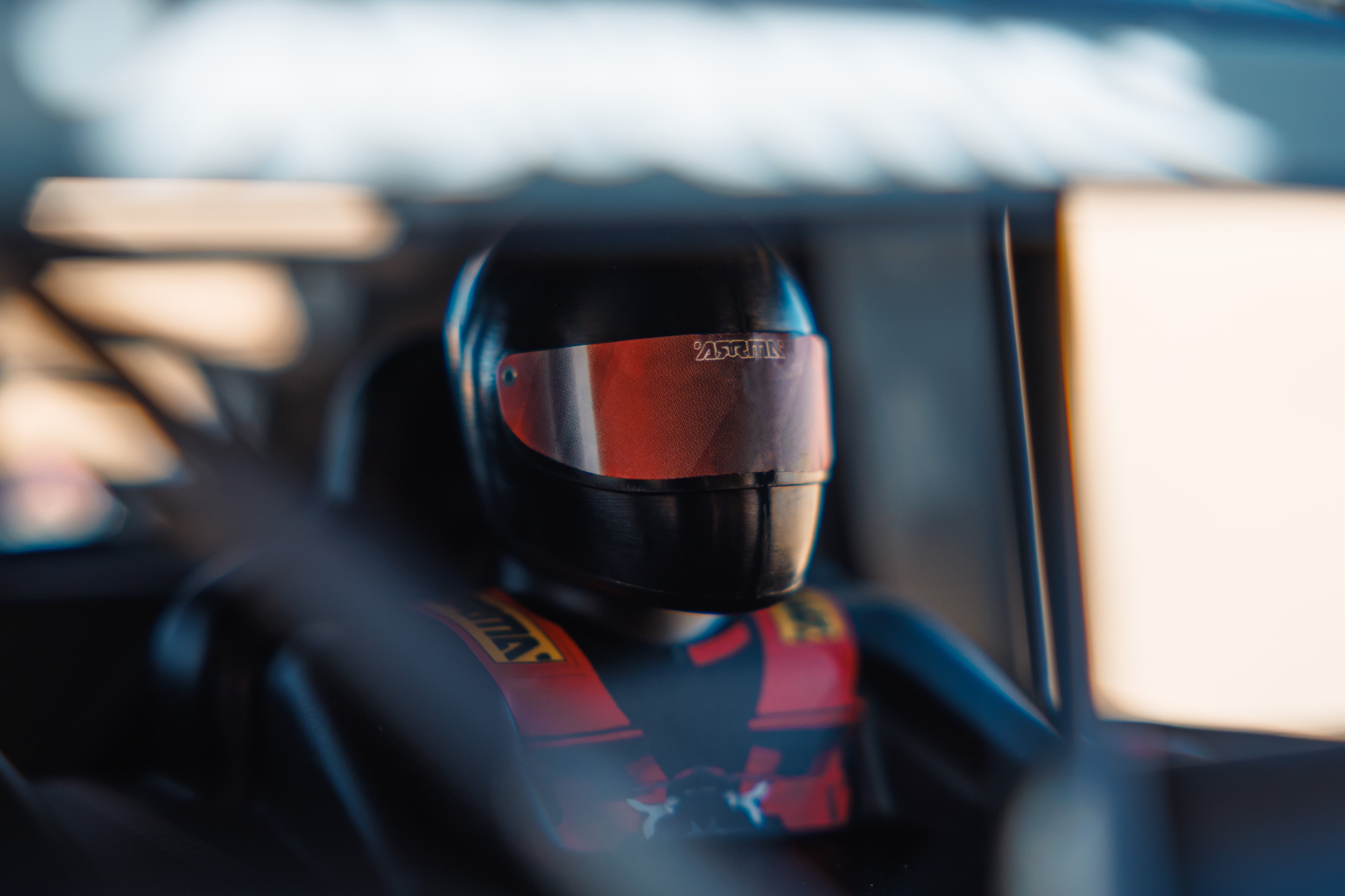 ARA4404T2	MOJAVE 4X4 4S BLX 1/8th Scale Desert Truck Blu/Red