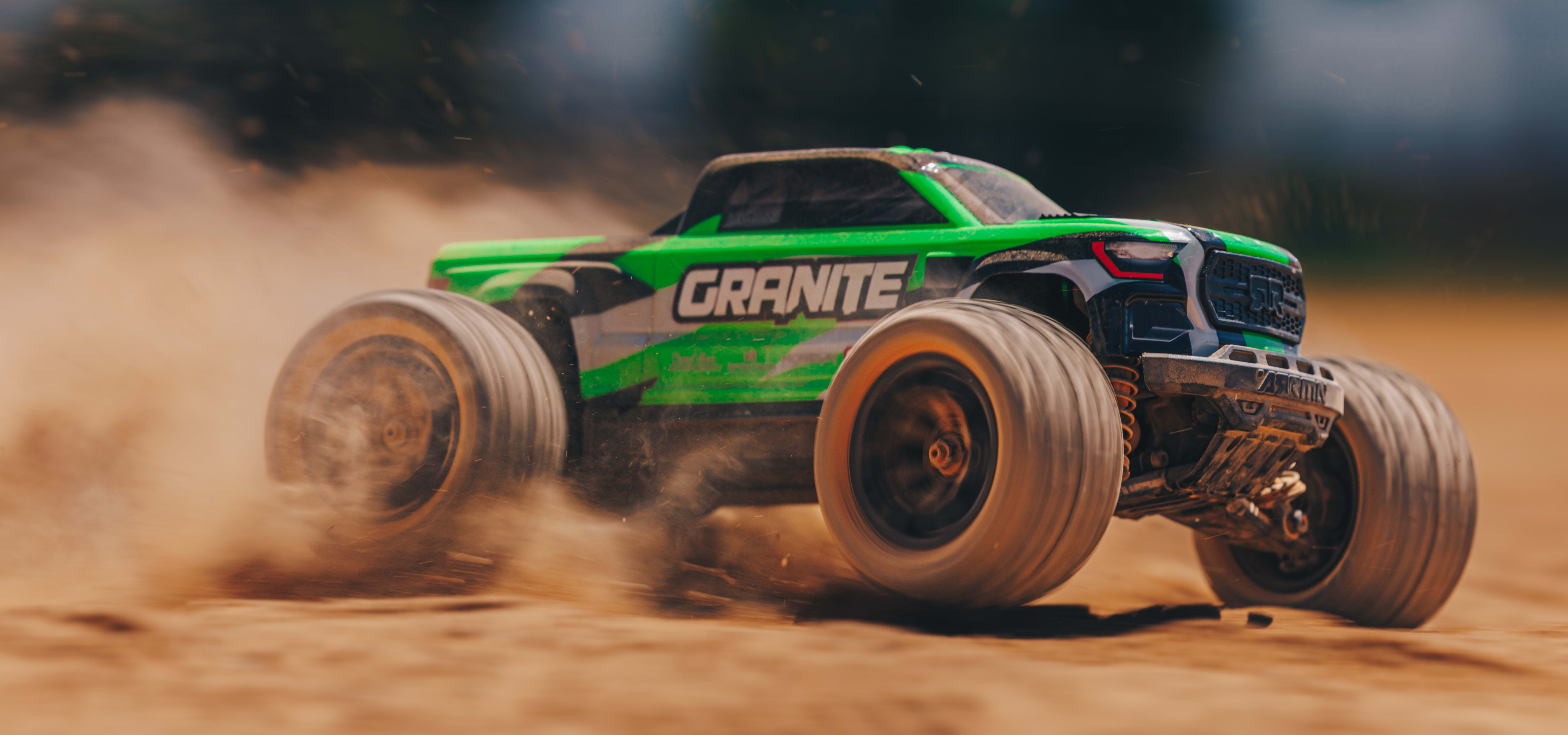 ARA2102T3	 GRANITE GROM 4x4 SMART Small Scale MT Green