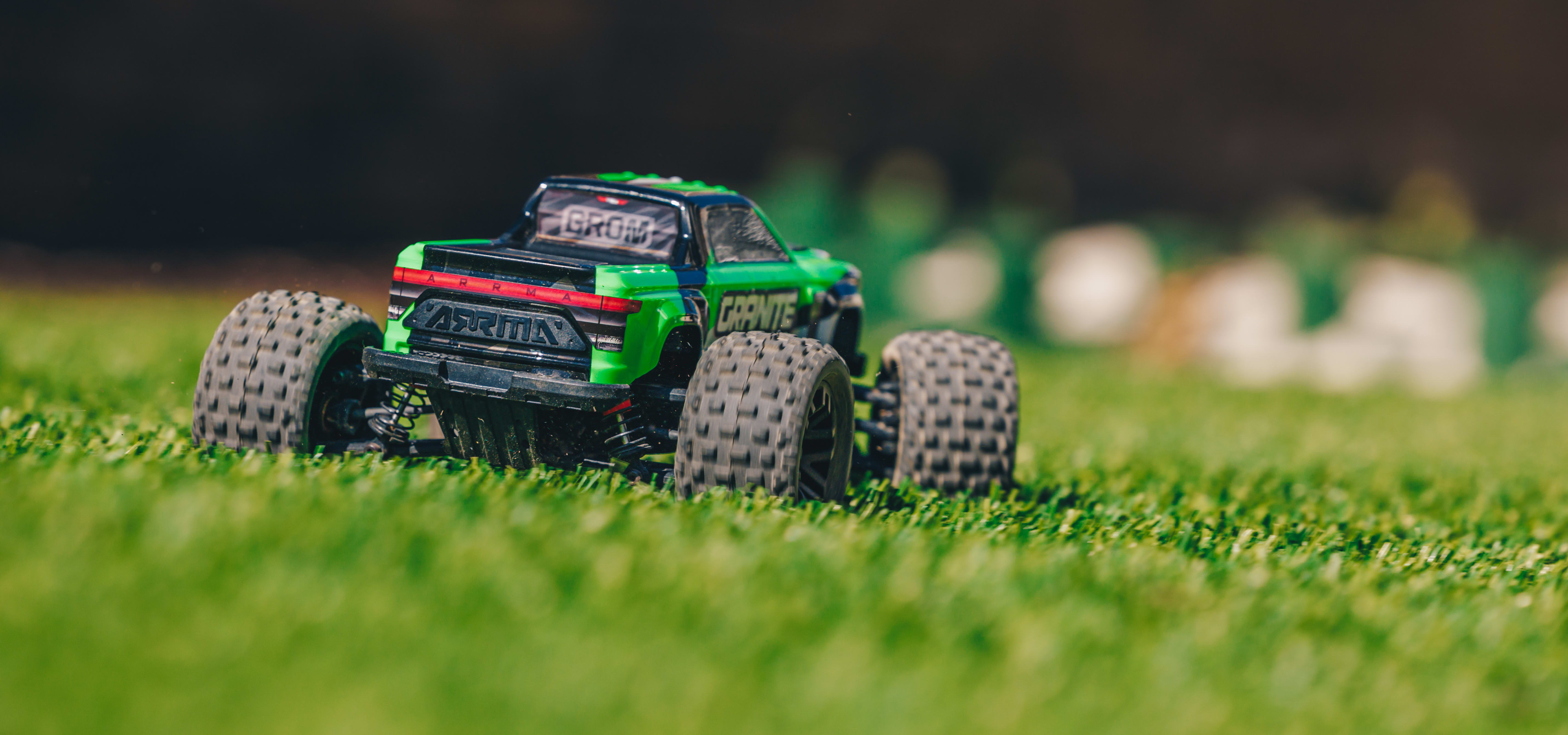 ARA2102T3	 GRANITE GROM 4x4 SMART Small Scale MT Green