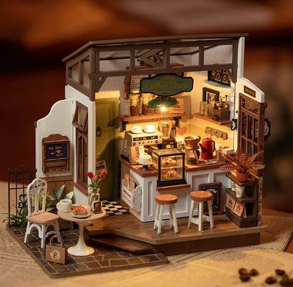 ROEDG162 Rolife No.17 Cafe Miniature House kit