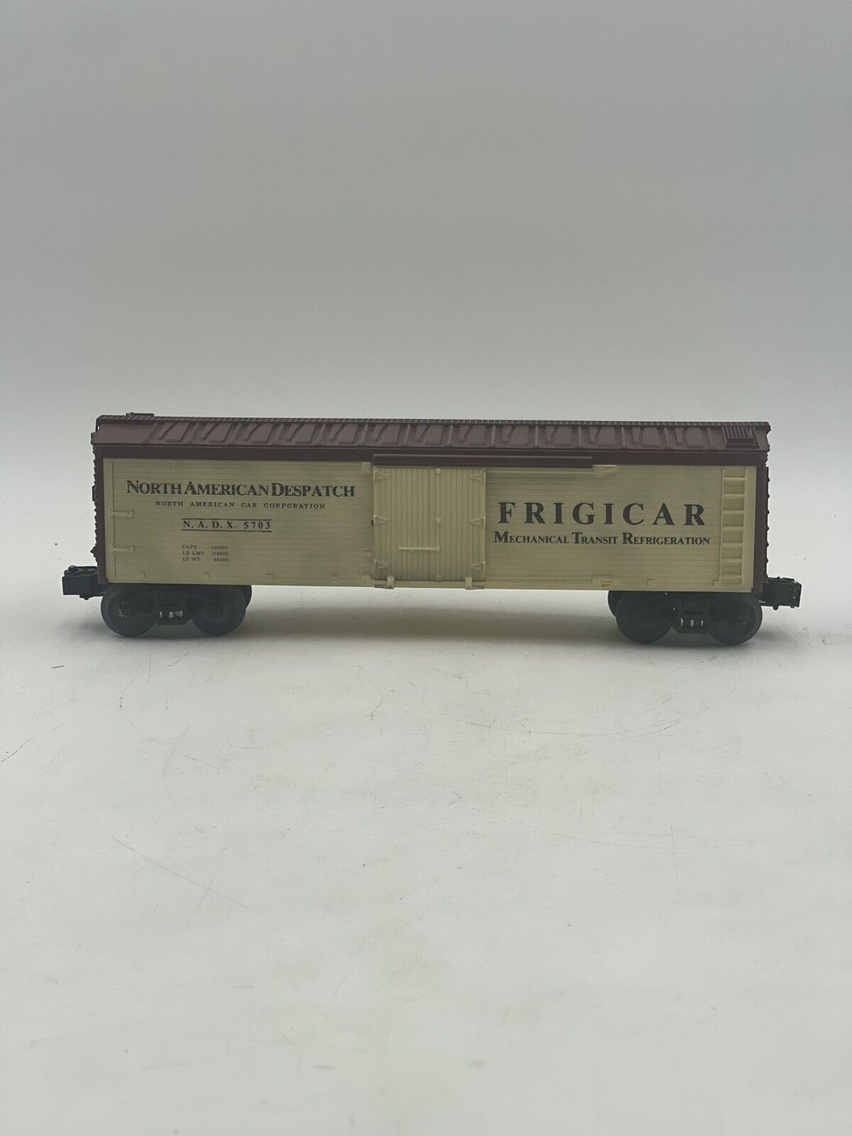 Lionel O/O27 Gauge Rolling North American Despatch Reefer 6-5703