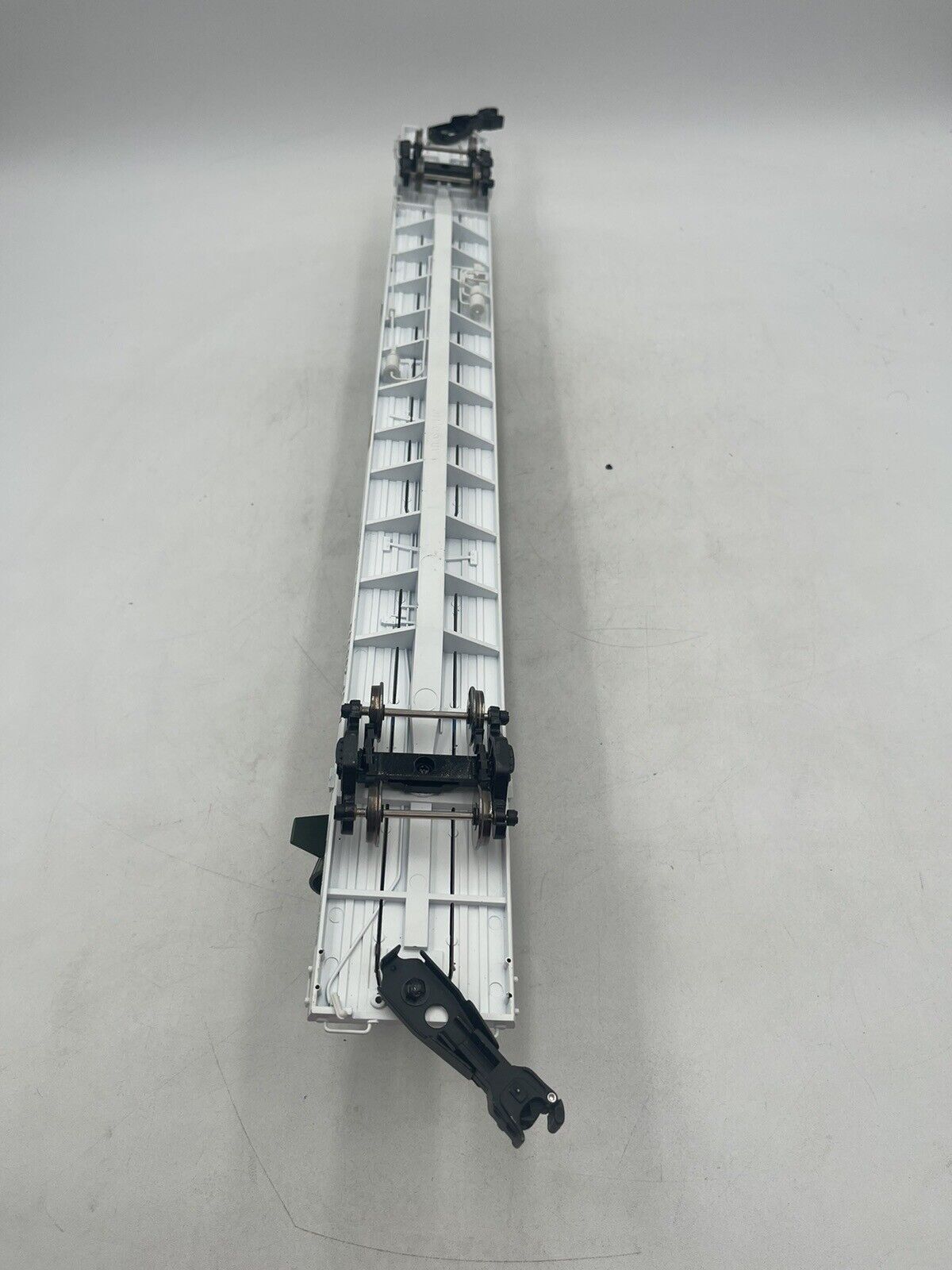 Atlas O 89' Intermodal Flat Car ATSF #296533 w/Missile