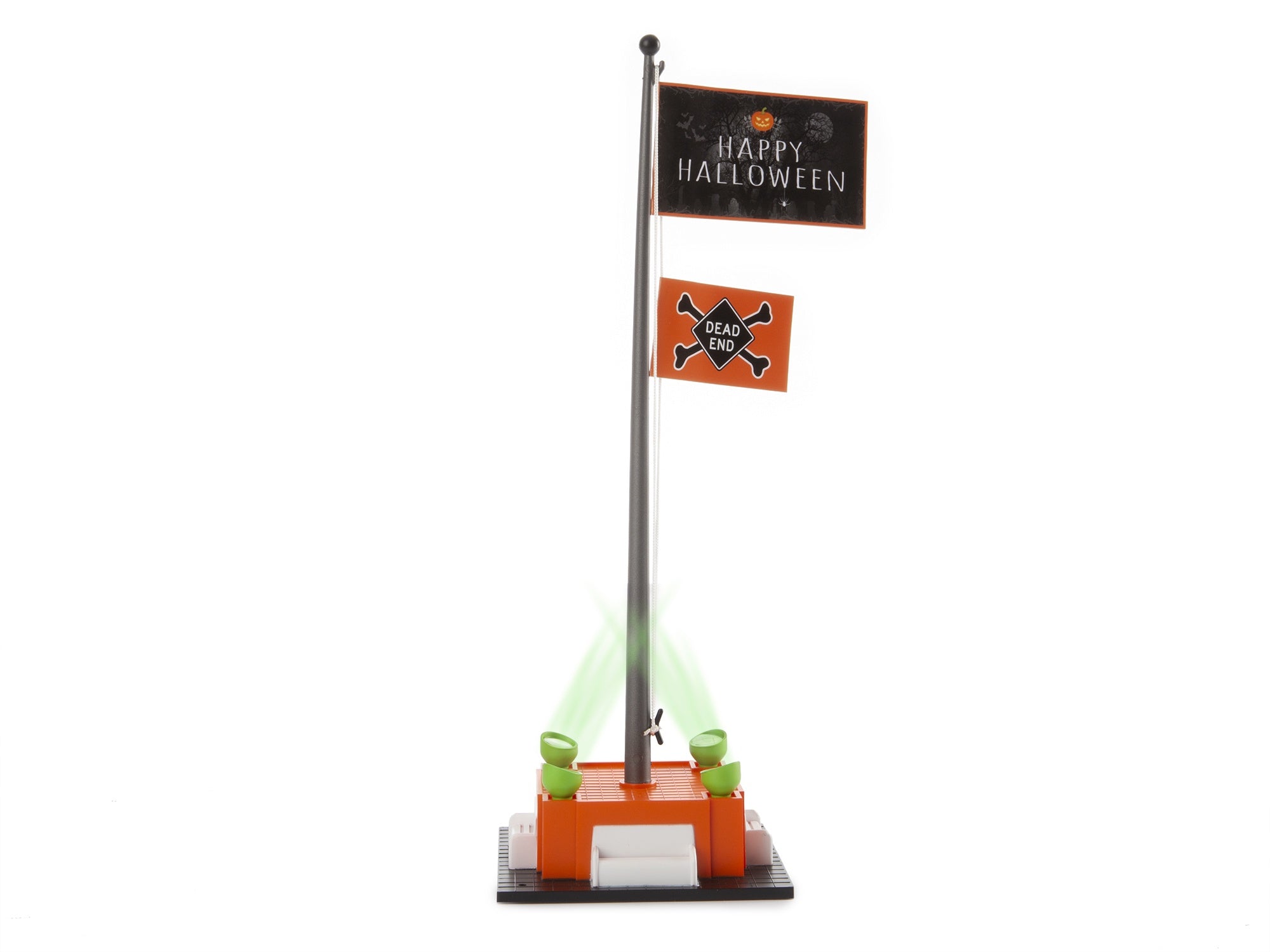 O Scale Halloween Flagpole --LNL2129230