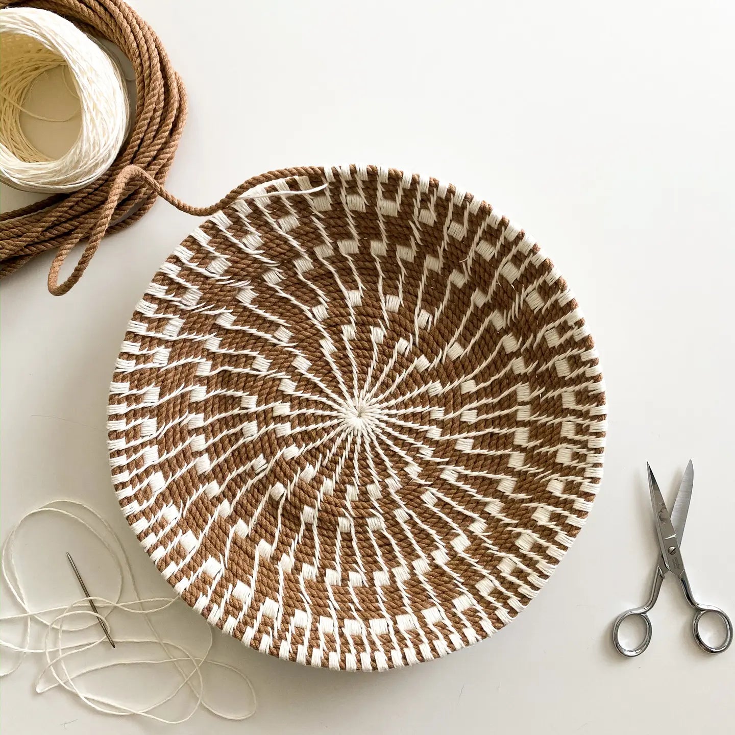 Sunburst Basket Kit Parchment