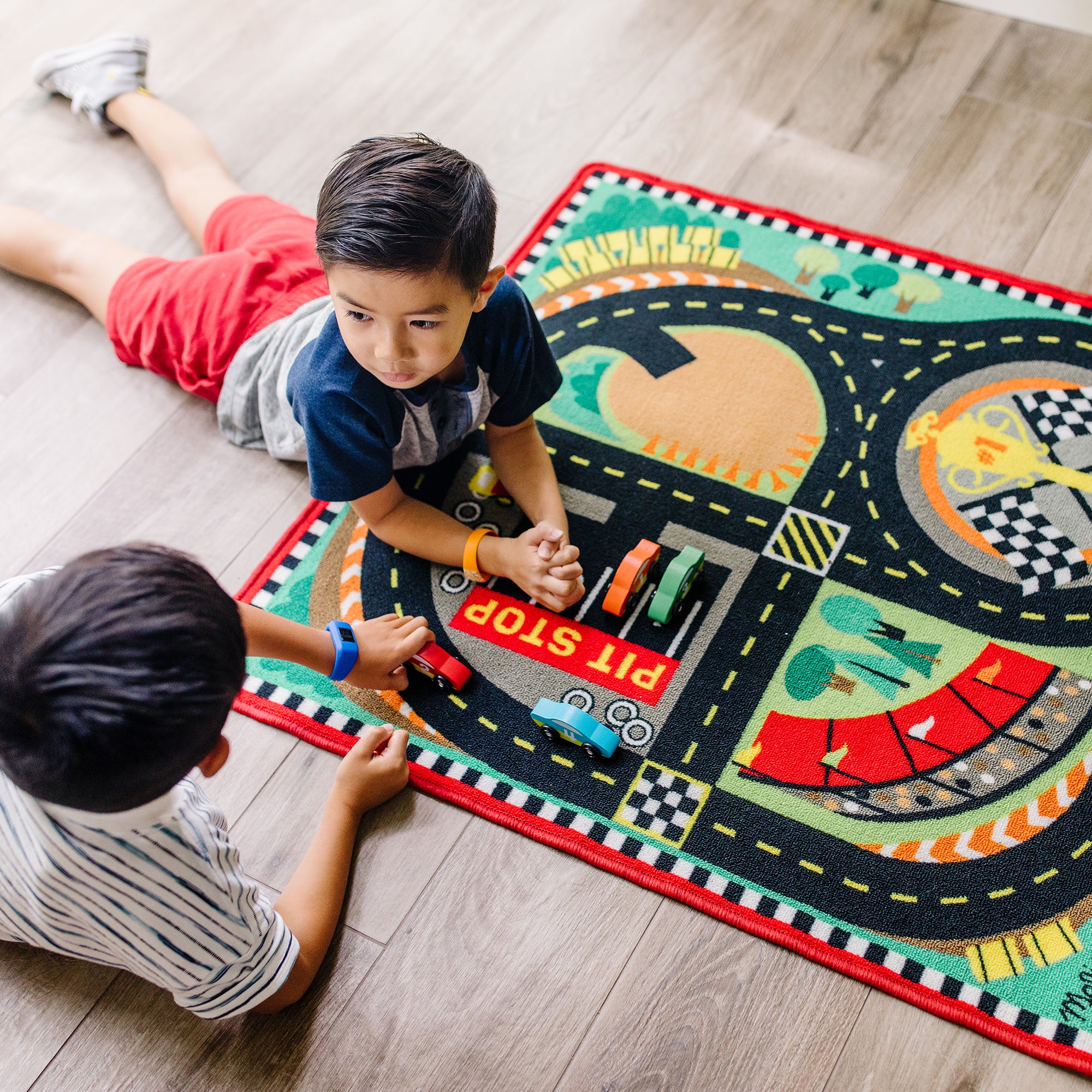 51086 Round the Speedway Race Track Rug