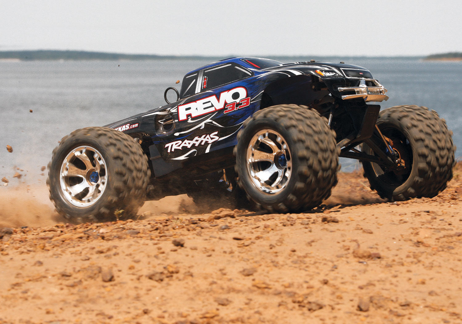 53097-3 - Revo® 3.3: 1/10 Scale 4WD Nitro-Powered BLUE