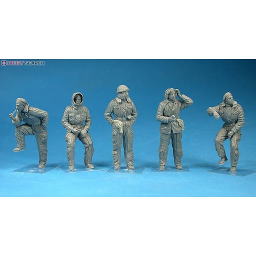 1/35 British Tank Crew Winter Uniform (5) - MNA-35121