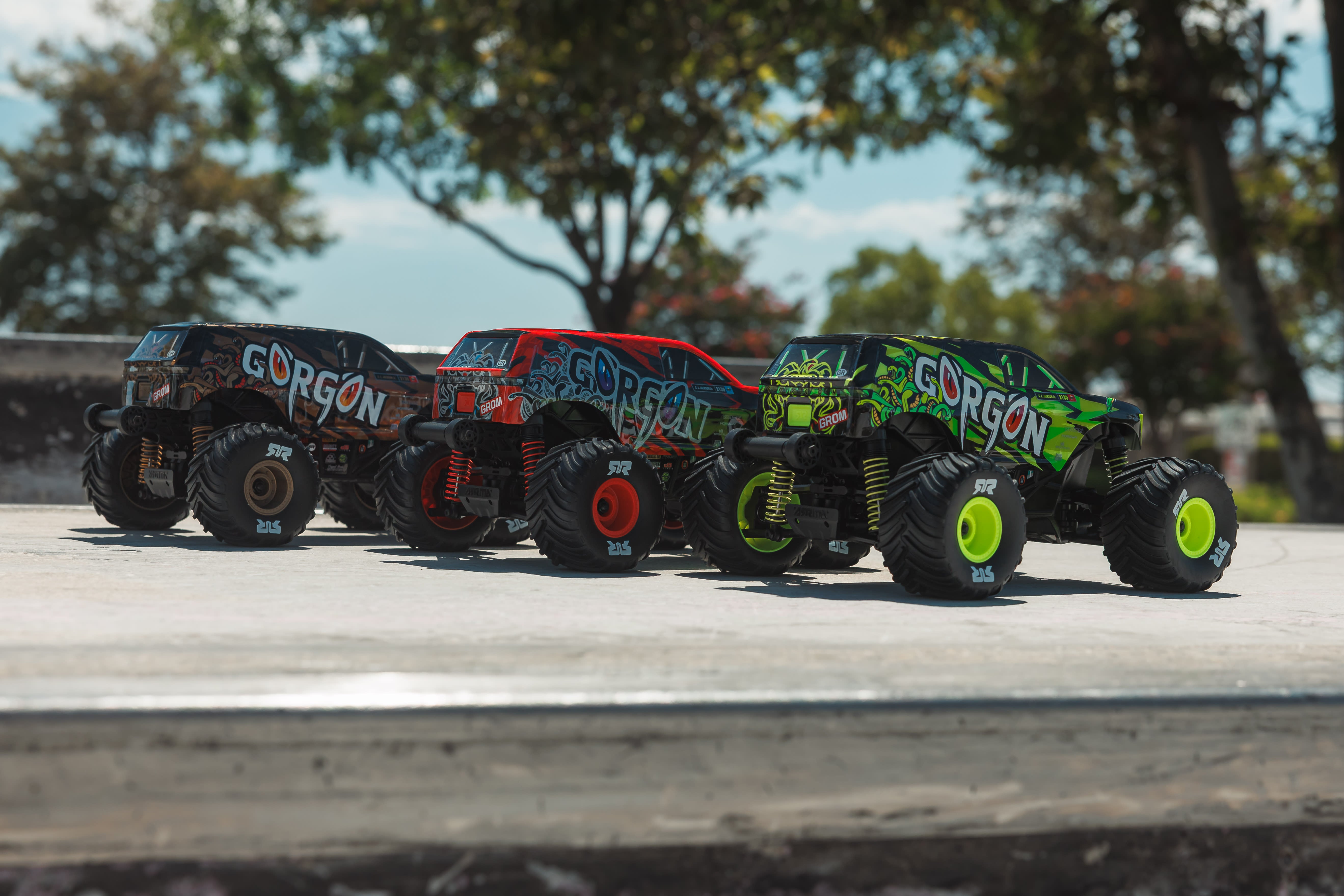 ARA2130 1/16 GORGON GROM 4X4 RTR Brushed Monster Truck (Battery & Charger Included)