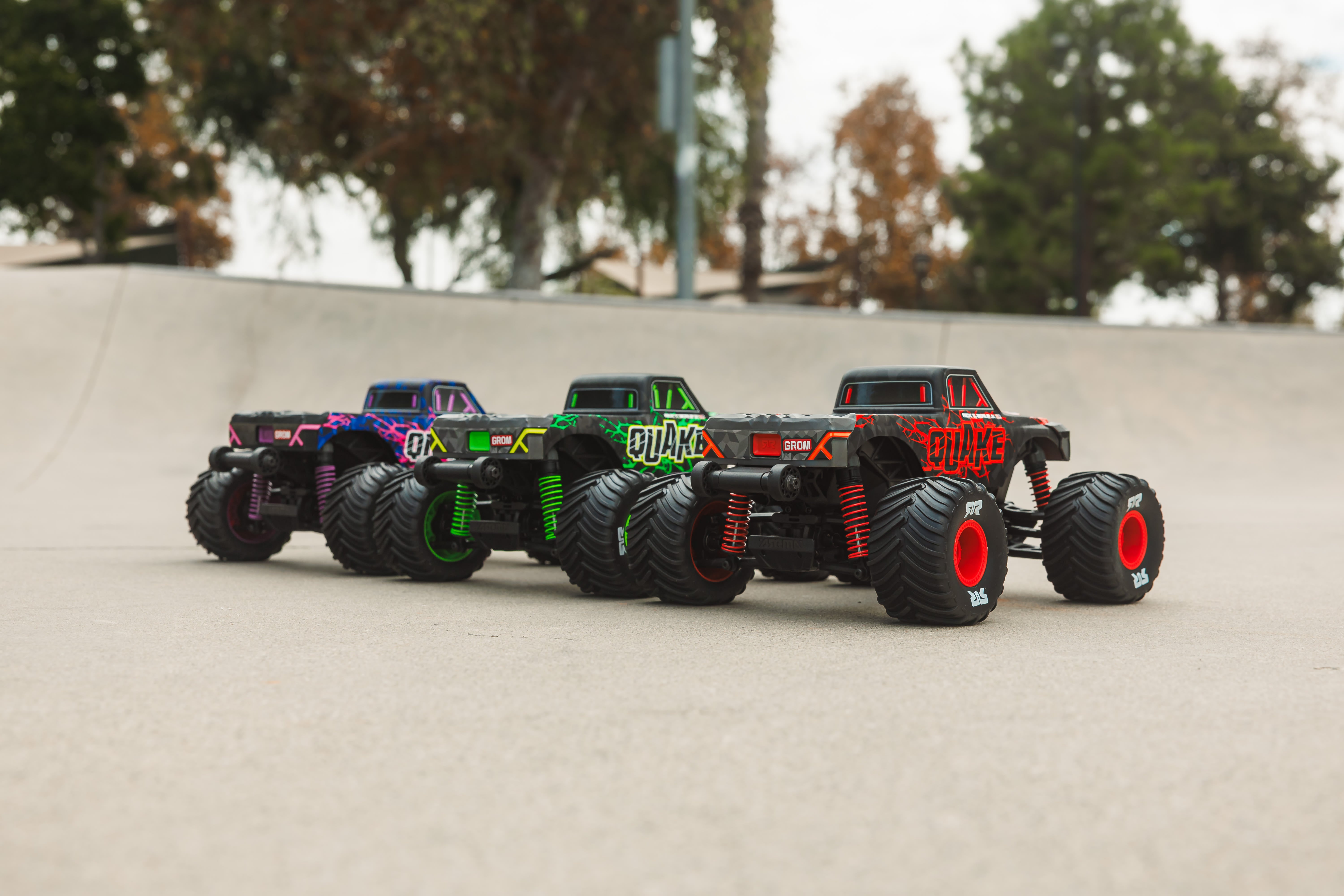ARA2137 1/16 QUAKE GROM 4X4 RTR Brushed Monster Truck (Battery & Charger Included)