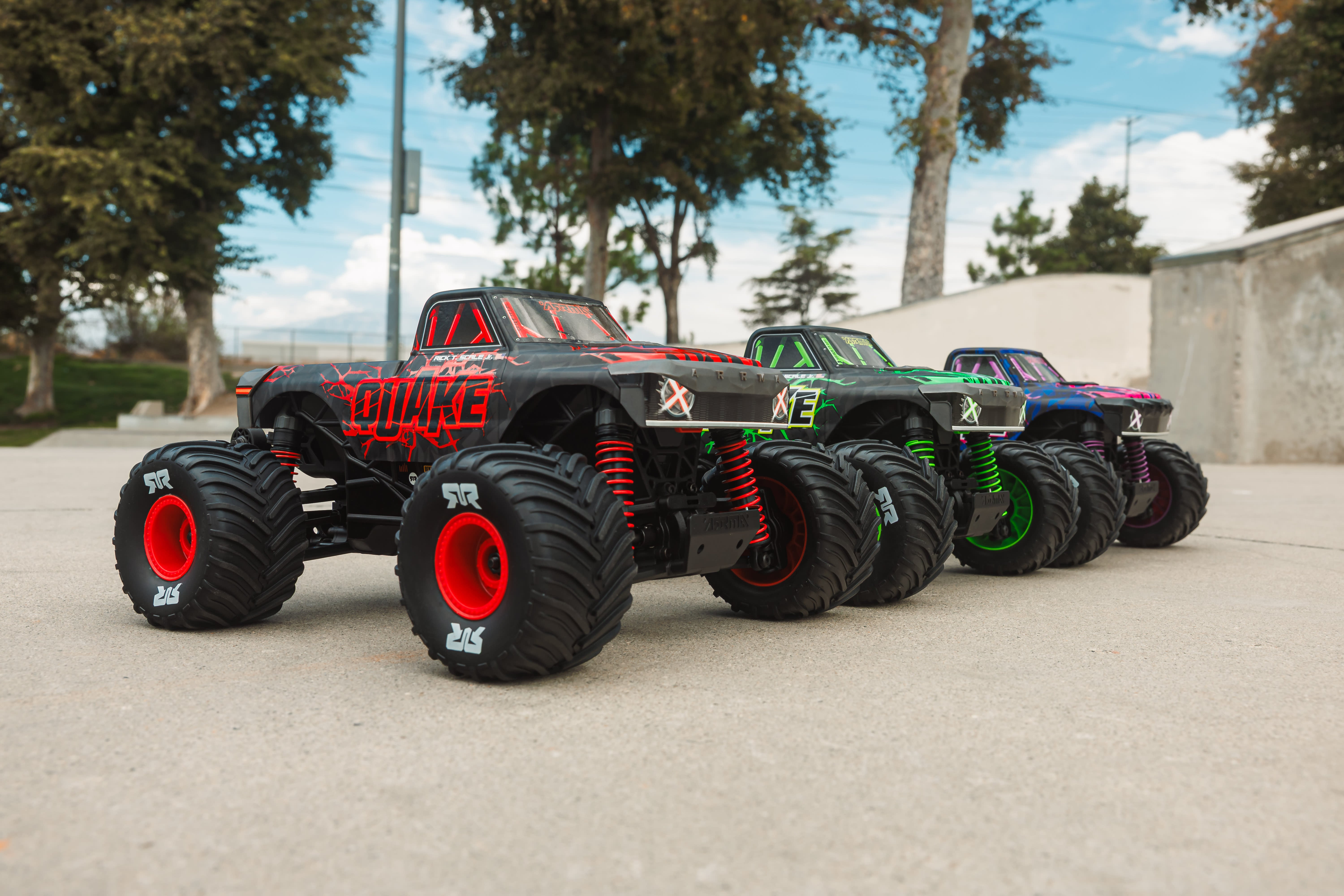 ARA2137 1/16 QUAKE GROM 4X4 RTR Brushed Monster Truck (Battery & Charger Included)