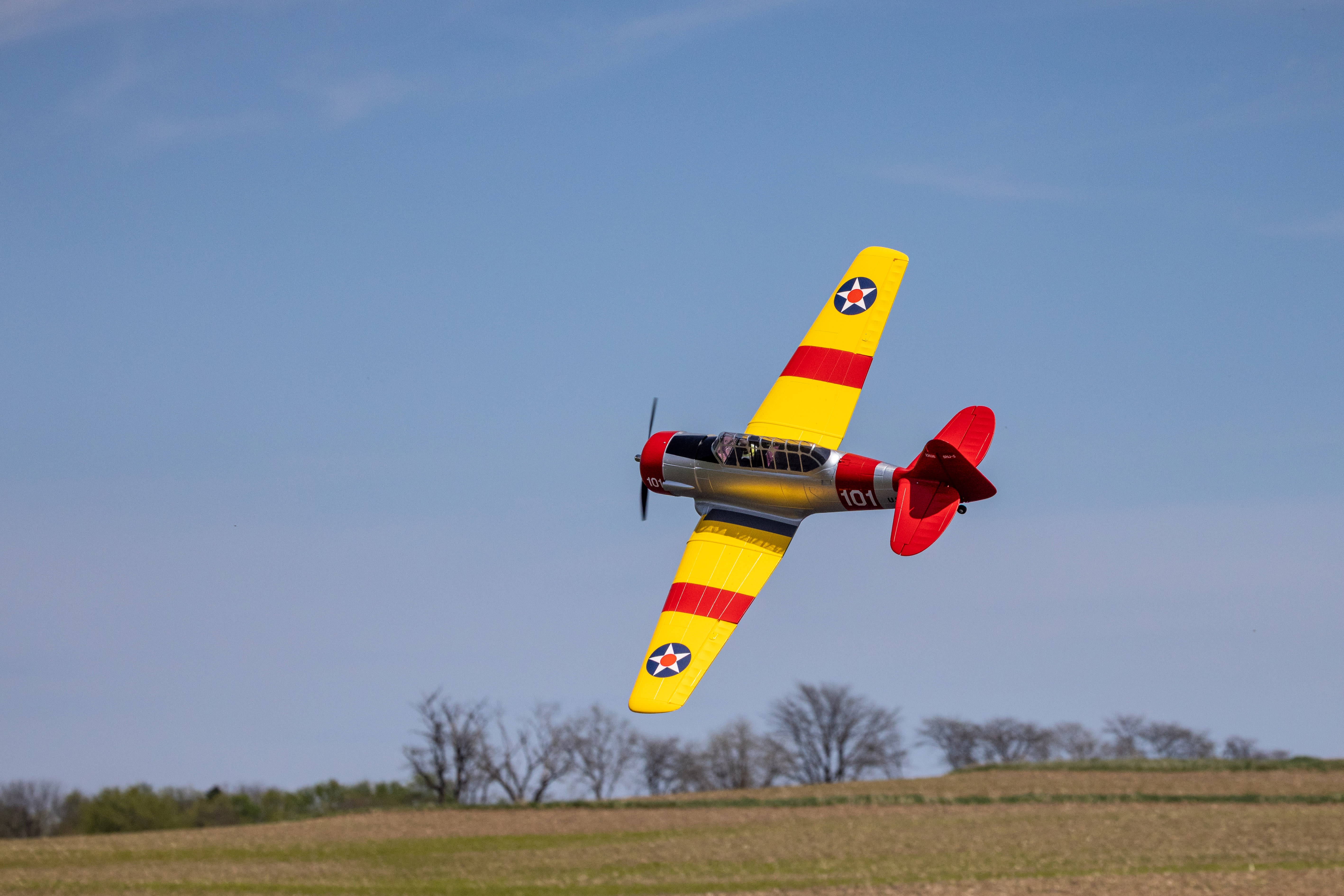EFL08750	SNJ-5/AT-6 Texan 1.5m BNF Basic