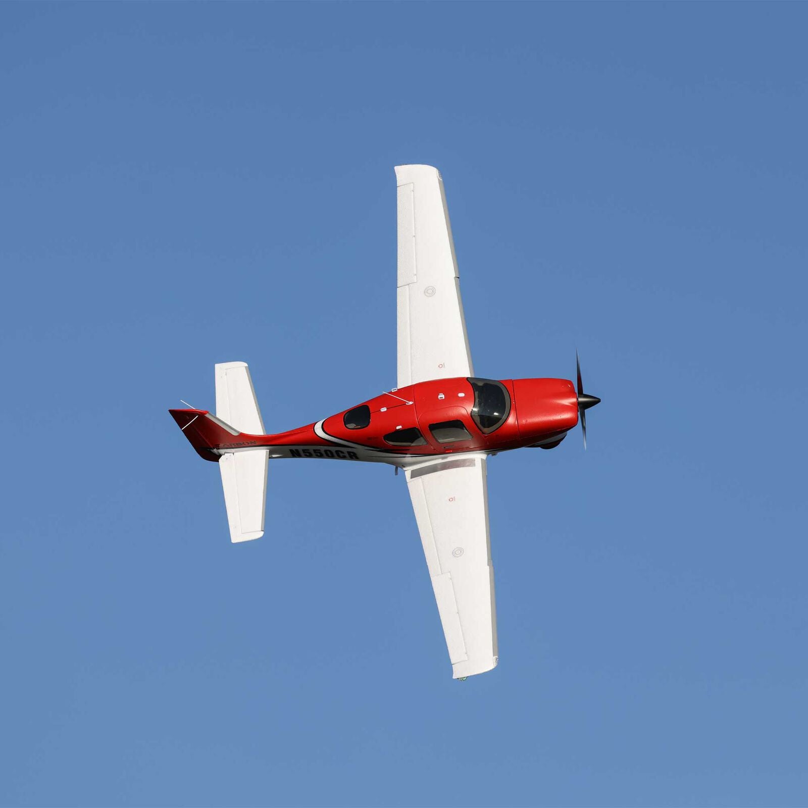 EFL15950	Cirrus SR22T Red 1.5m BNF Basic