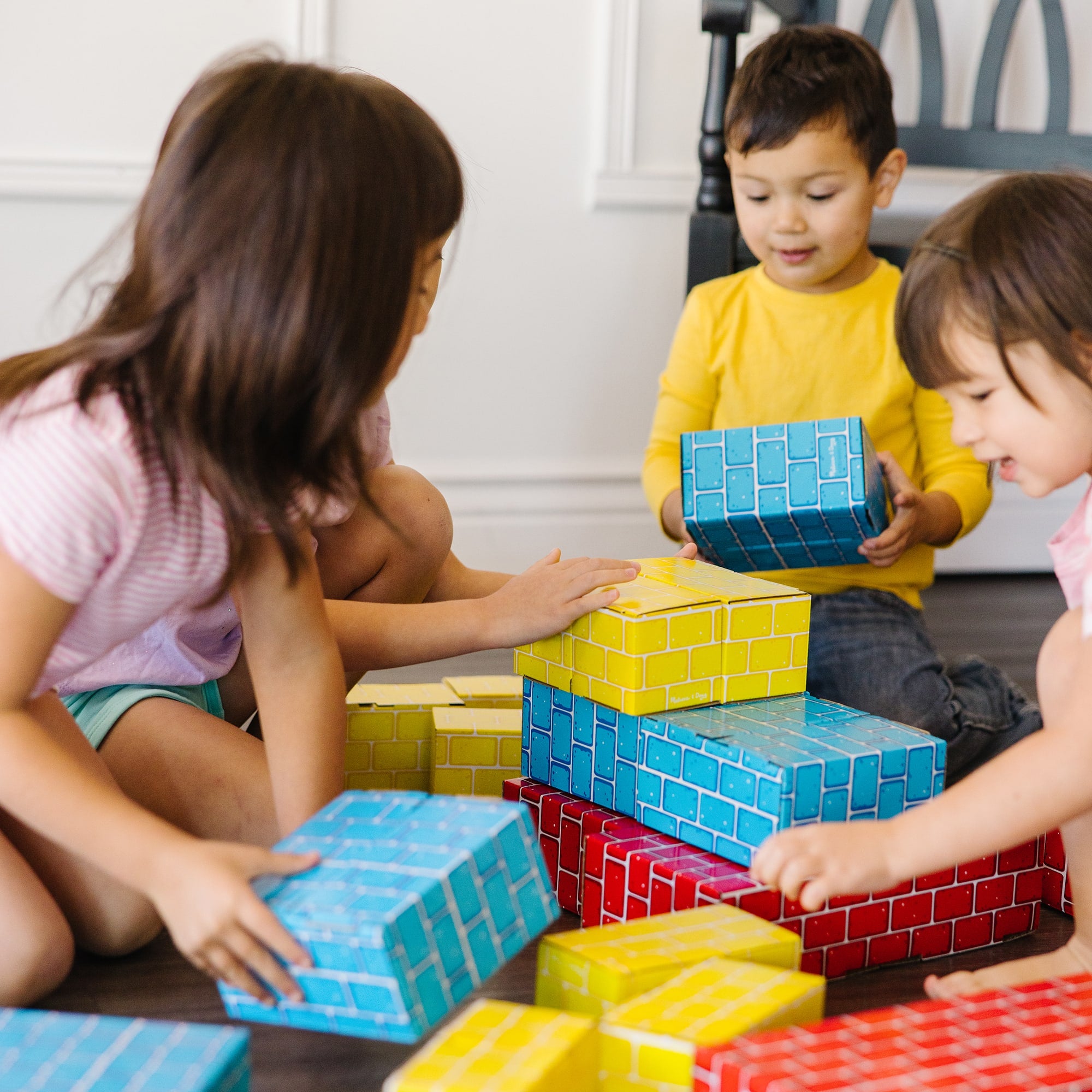 Melissa & Doug Deluxe Jumbo Cardboard Blocks (40 pc) - 2784