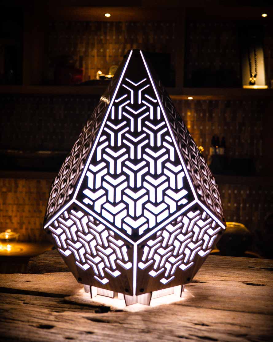 Sinar Arrow 3D Papercraft Table Lamp