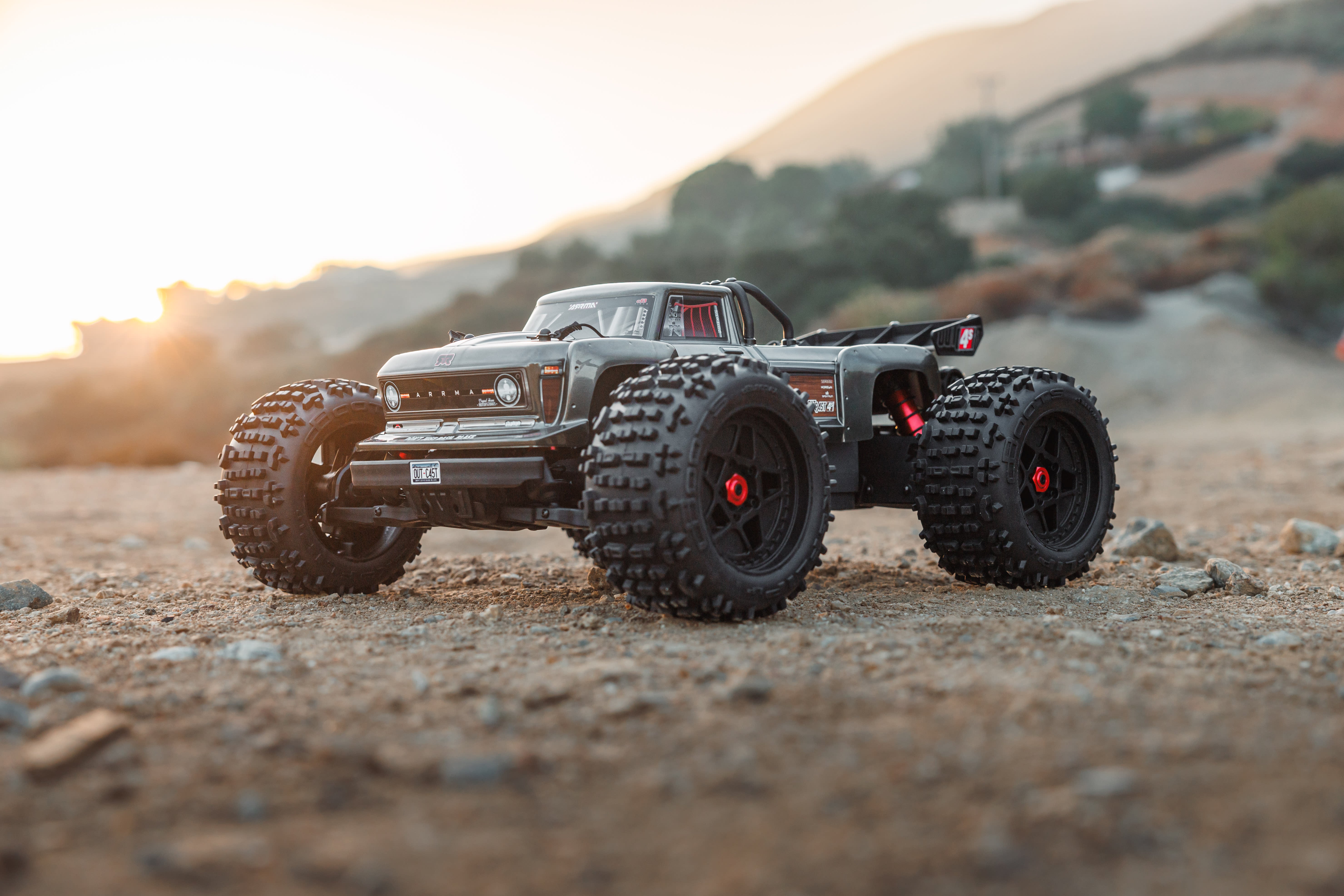 ARA4410V2T OUTCAST 4X4 4S BL 1/10TH 4WD STUNT TRK