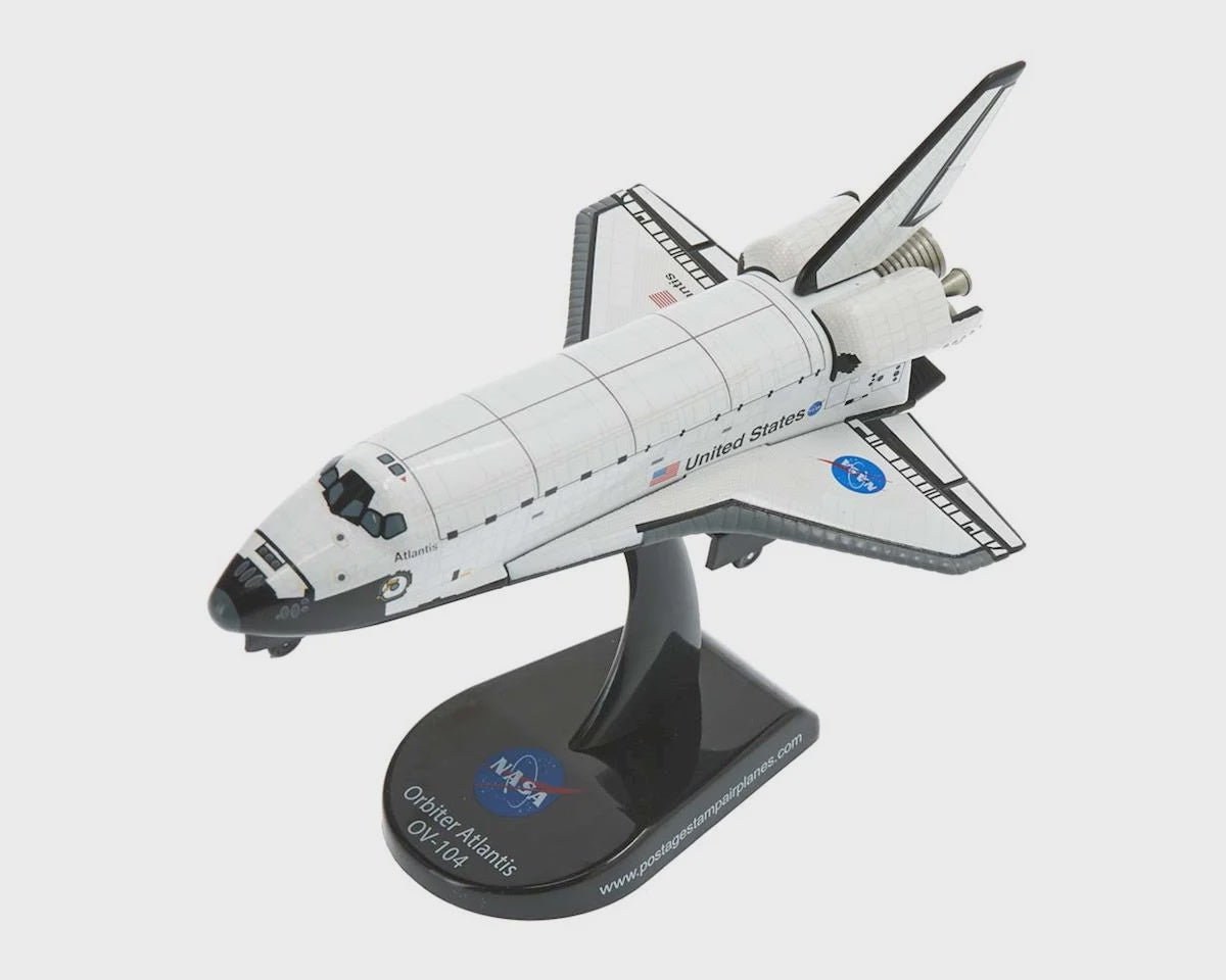 DWTPS5823-1 Daron Worldwide Trading Space Shuttle Atlantis 1/300 Diecast Model (Postage Stamp Collection)