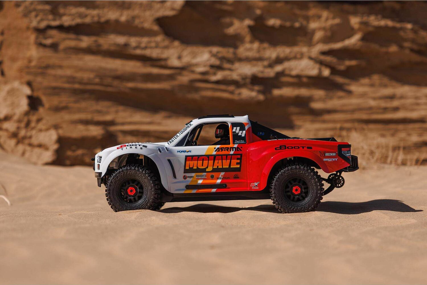 1/8 MOJAVE 4X4 4S BLX Desert Truck RTR, White