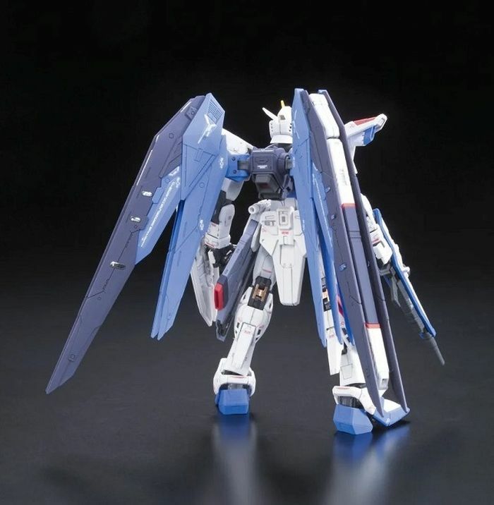 #5 Freedom Gundam "Gundam SEED", Bandai RG