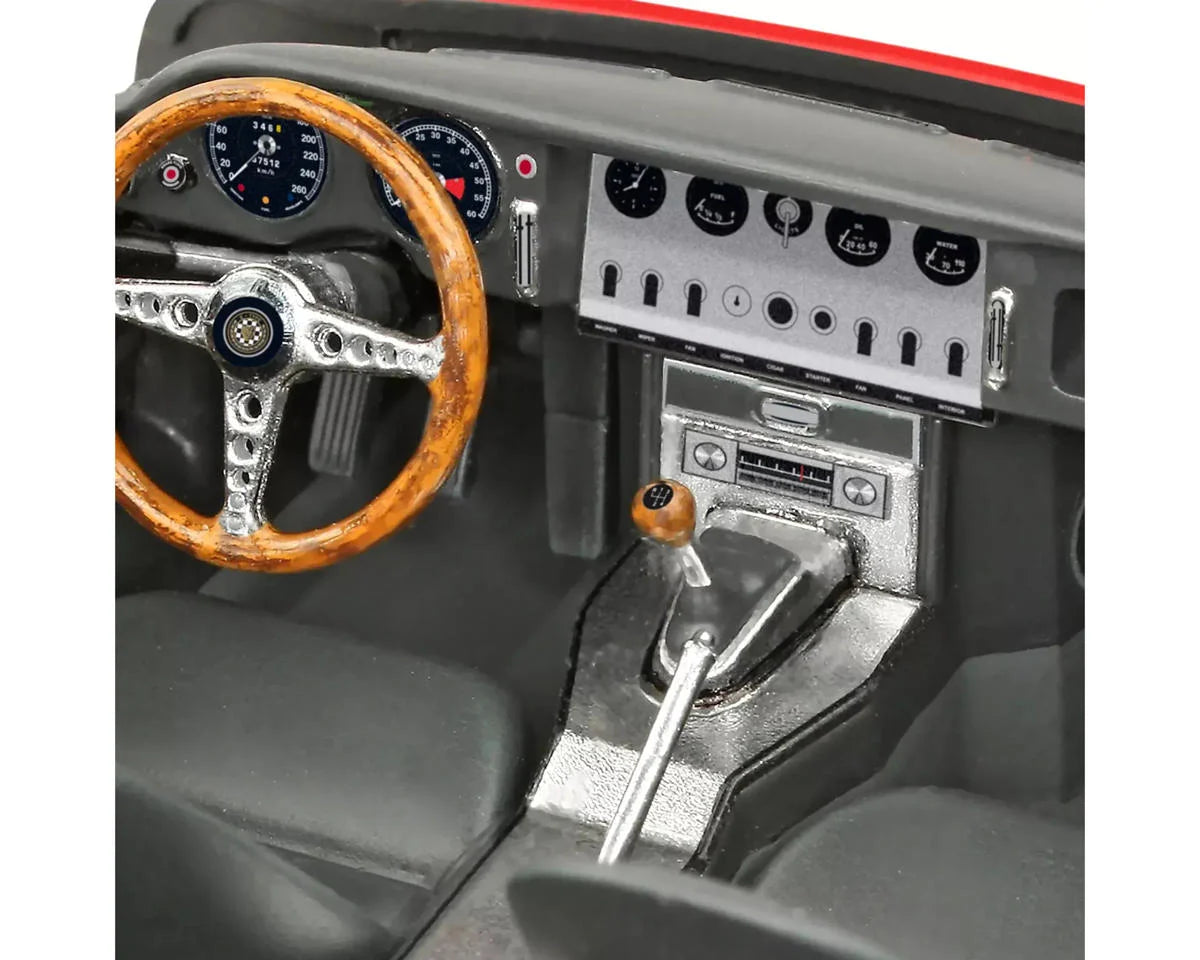 Revell 1/24 Jaguar E Type Coupe Plastic Model Kit