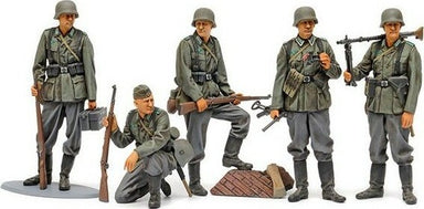 1/35 German Mid-WWII Infantry Soldiers (5)